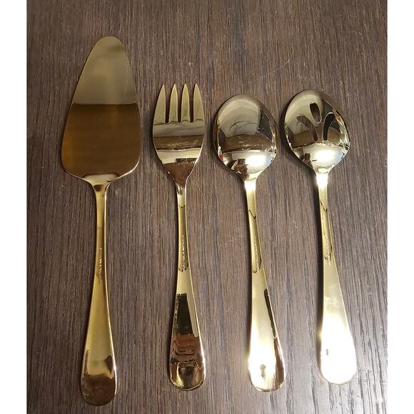 Christmas Holly Berry Gold Plated Stainless Serving 4 Pc Set Holiday NOS - Picture 2 of 2